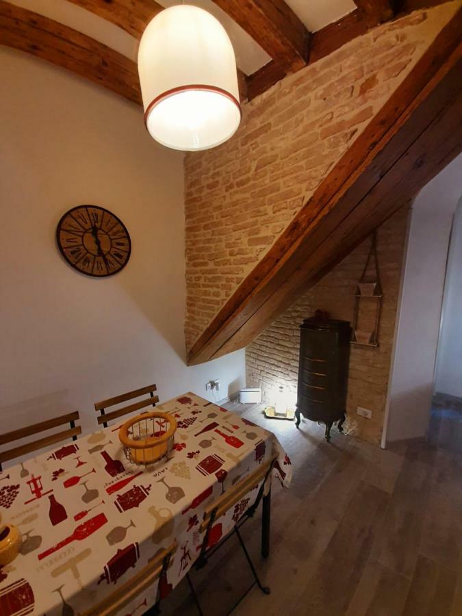 Isepo Apartment Венеция Екстериор снимка