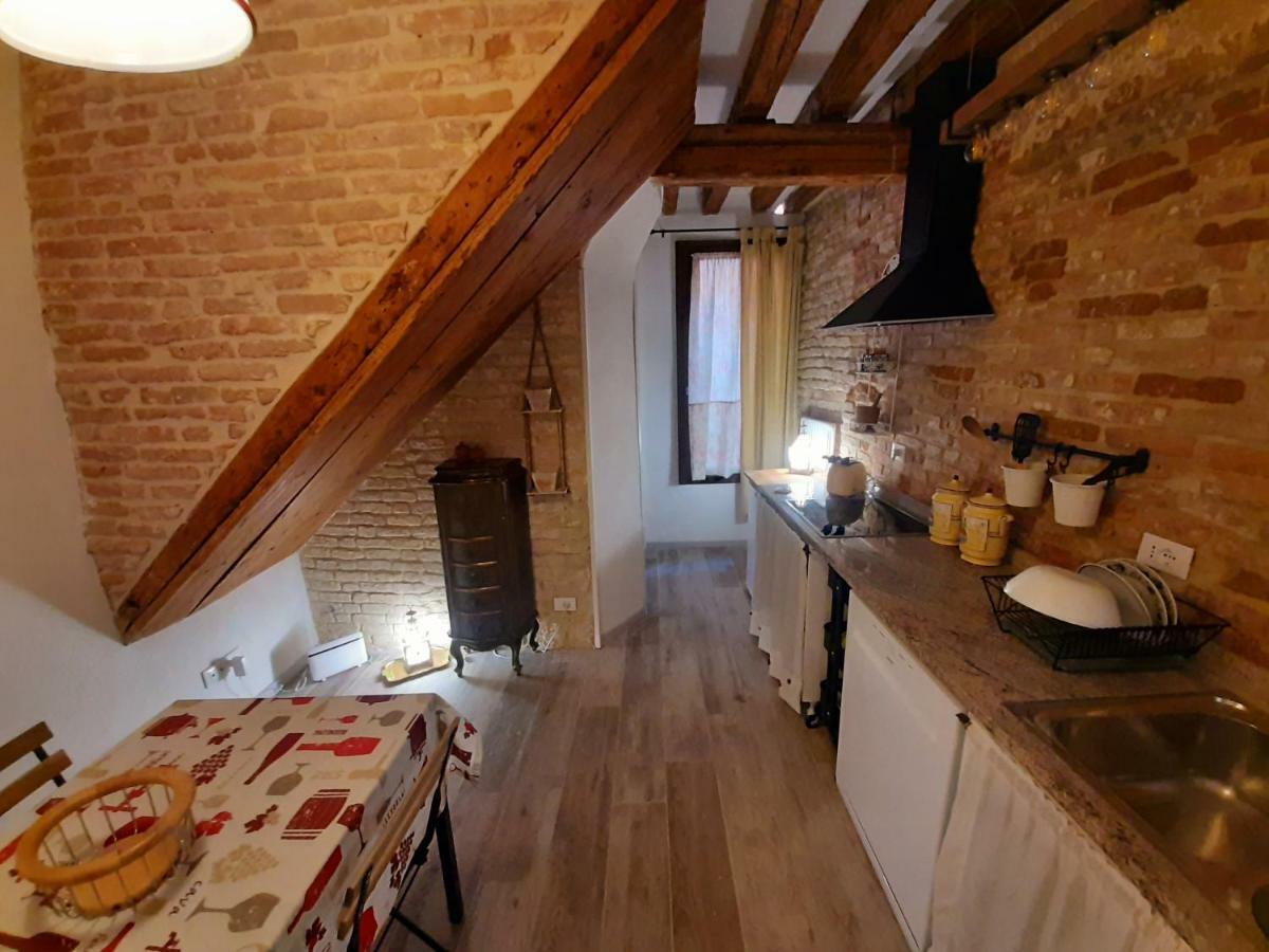 Isepo Apartment Венеция Екстериор снимка